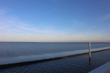 Obraz premium Früh morgens auf nach Wangerooge