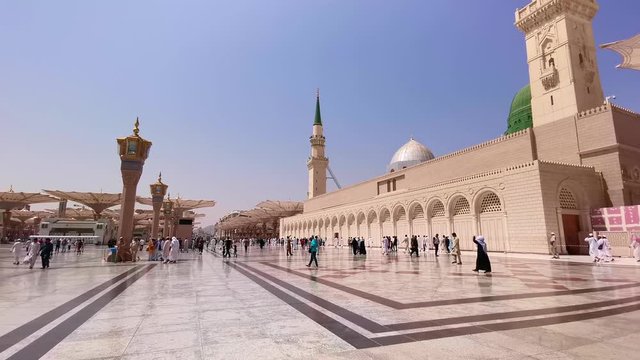 Medina, Saudi Arabia - September 6, 2018: Clips footage of Nabawi&rsquo;s Mosque exterior building in Medina (Madinah) 