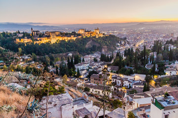 Obraz premium Alhambra in Granada during the sunset, Spain.