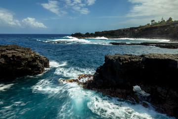Fototapeta na wymiar Waves at the coastline of La Palma