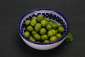 Green Campo Real olives in the bowl