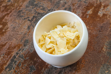 Coconut dry chips in the bowl