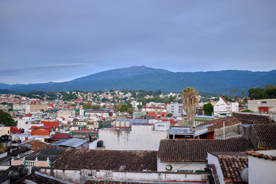 Vista de Xalapa, desde el mirador del parque Juarez