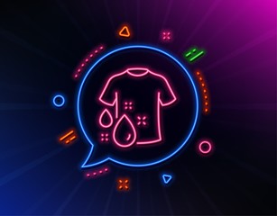 Fototapeta na wymiar Wash t-shirt line icon. Neon laser lights. Laundry shirt sign. Clothing cleaner symbol. Glow laser speech bubble. Neon lights chat bubble. Banner badge with wash t-shirt icon. Vector