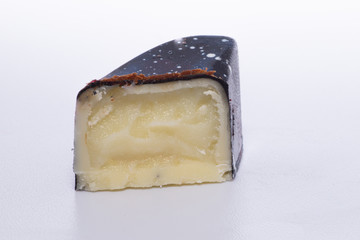  dark chocolate candy with filling