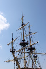 mast of a ship