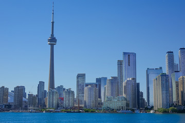 Obraz premium Toronto financial district skyline view from Ontario Lake