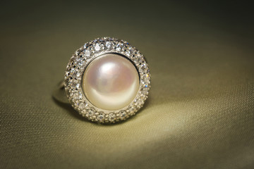 White Pearl Silver Ring