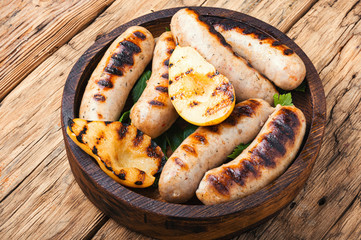 Grilled sausages with vegetables