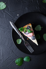 Cheesecake with Fresh Berries and Mint