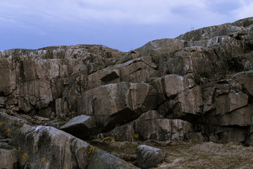 öckerö consists of cliffs facing the sea