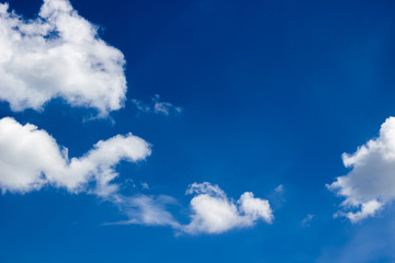 Obraz premium blue sky and clouds, soft focus