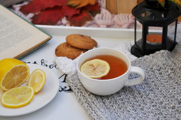 cup of hot tea with lemon