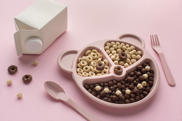 Close-up breakfast cereal tray