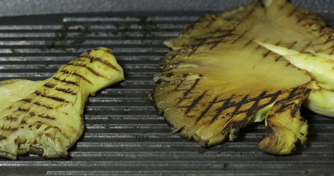 Funghi cotti alla griglia