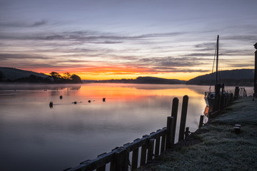 Obraz premium Sunrise over the river at St Germans south east Cornwall