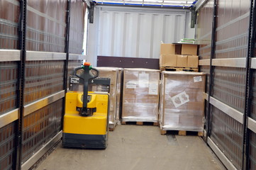 déchargement d'un camion