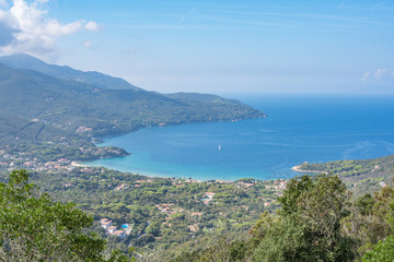 Fototapeta na wymiar Insel Elba, Küste bei Procchio