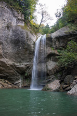 Fototapeta na wymiar waterfall in park