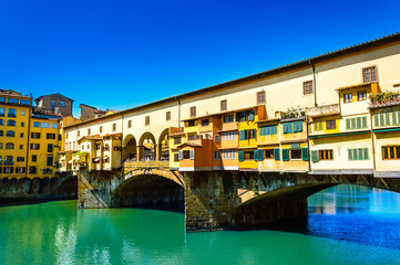 Fototapeta na wymiar Ponte Vecchio or Old Bridge over the Arno River in Florence, Italy