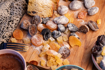  Glazed dates ideal for Christmas holidays