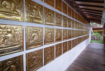 At the walk way inside of the  famous buddhism temple, Gangaramaya, Colombo, Sri Lanka.