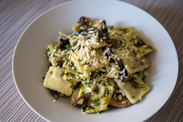 Ravioli with pesto sauce