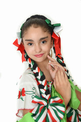 china poblana mexicana, niña bailarina latina con vestido folklorico mexicano jalisco