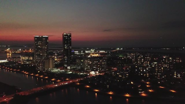 福岡市の夜景（ドローン空撮）4K