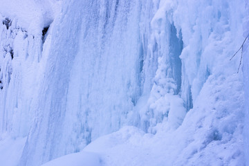 Fototapeta na wymiar Beautiful waterfall icicles
