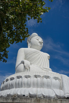 The Big Buddha Temple (Phraphutthamingmongkhol-akenagakhiri), Phuket, Thailand.