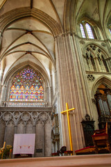 Fototapeta na wymiar Bayeux. Intérieur de la cathédrale Notre-Dame. Calvados. Normandie 