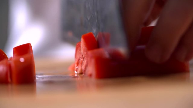 taglio pomodoro