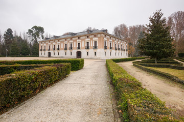 Fototapeta na wymiar Little house of the Labrador in the gardens of Aranjuez, Madrid. Spain