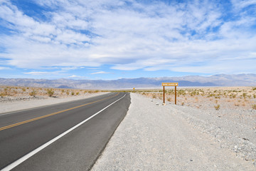 Strasse im Death Valley