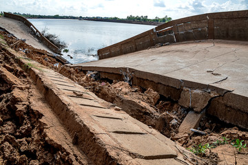 Waterproof concrete ridge erosion from erosion