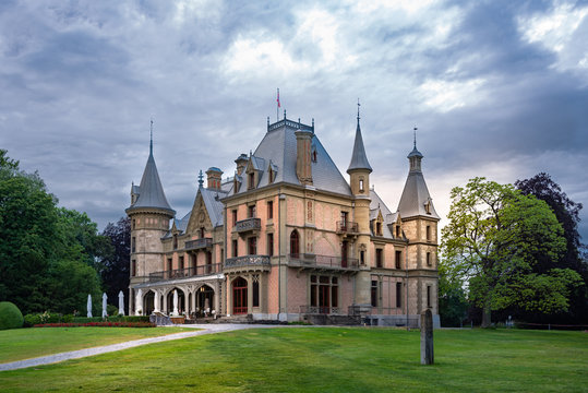 Schadau Castle in Thun