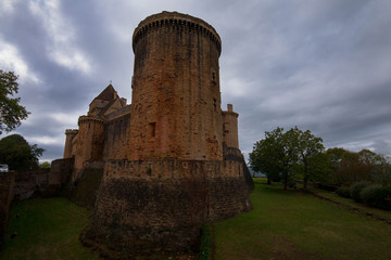 Fototapeta na wymiar Chateau Castelnau-Bretenoux im Vallée de la Dordogne