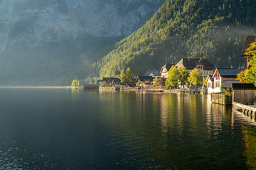 Fototapeta premium Morning in Hallstatt, Austria