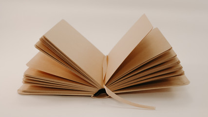 Empty notebook ready to take notes and keep ideas that arise in the mind.