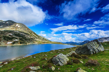 Fototapeta na wymiar Refreshing mountain spring scenery in the Transylvanian Alps