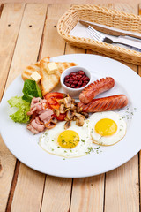 breakfast in the cafe
