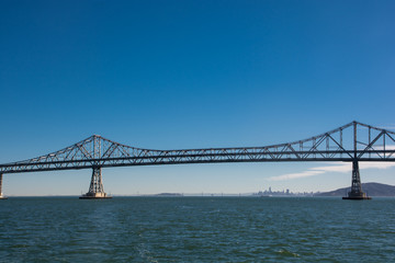 Obraz premium Bridge in the San Francisco Bay..