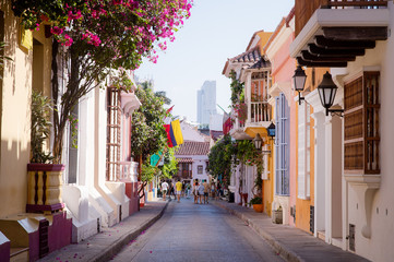 Fototapeta na wymiar Ciudad Amurallada, Cartagena - Bolívar - Colombia, vista de la arquitectura colonial de la ciudad