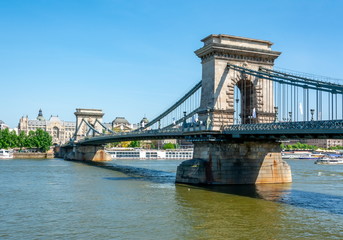 Obraz premium Chain Bridge over Danube river, Budapest, Hungary