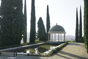 mirador y estanque de las tortugas jardin botanico la concepcion malaga andalucia españa