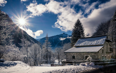 Fototapeta premium House in the snow
