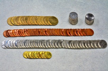 many Romanian coins