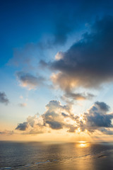 Obraz premium 早朝の宮古島 The sky at daybreak in Miyakojima Island, Okinawa.