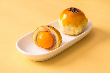 china dessert Egg-Yolk Puff